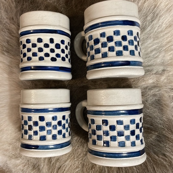 Colonial Williamsburg Checkered Glazed Pottery Mugs - Set of 4 - Picture 4 of 10